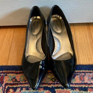 VGUC Black Patent Shoes